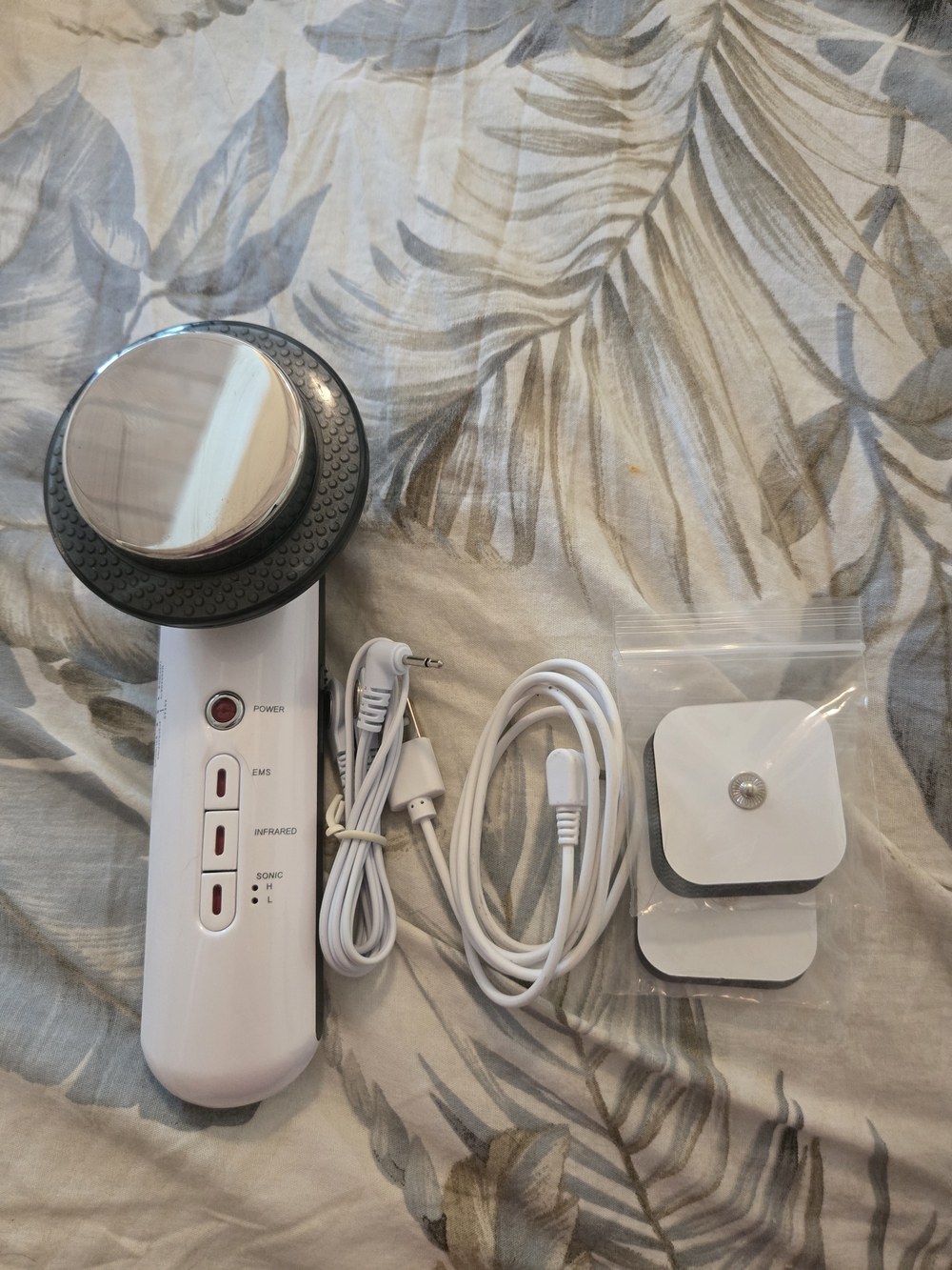 Ultrasonic Fat And Cellulite Massager with EMS & Infrared - White
